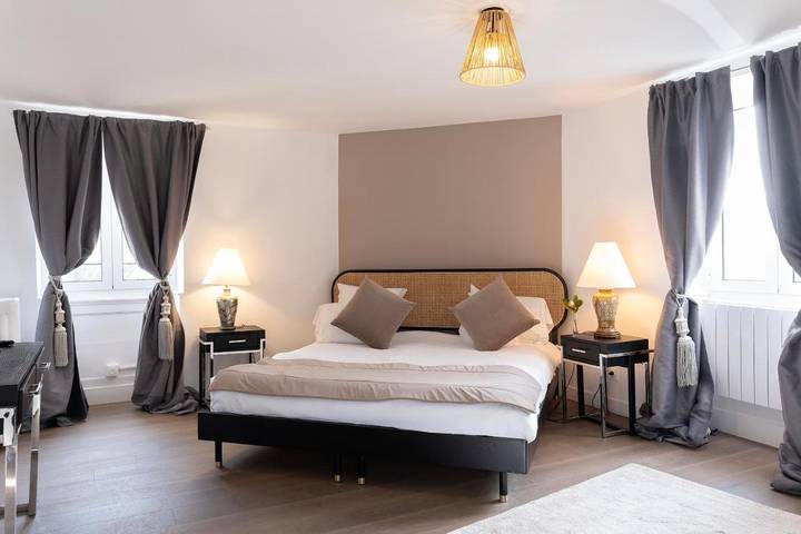Hôtel pour 3 personnes, avec Terrasse et Jacuzzi ainsi que Jardin et Piscine dans Ombrée-d'Anjou - 4