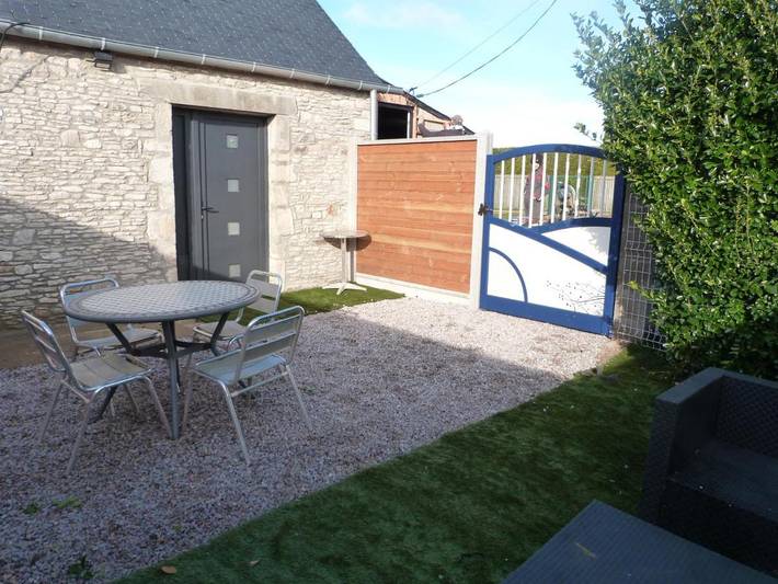 Location de vacances pour 6 personnes, avec vue et jardin dans Plage des Gougins