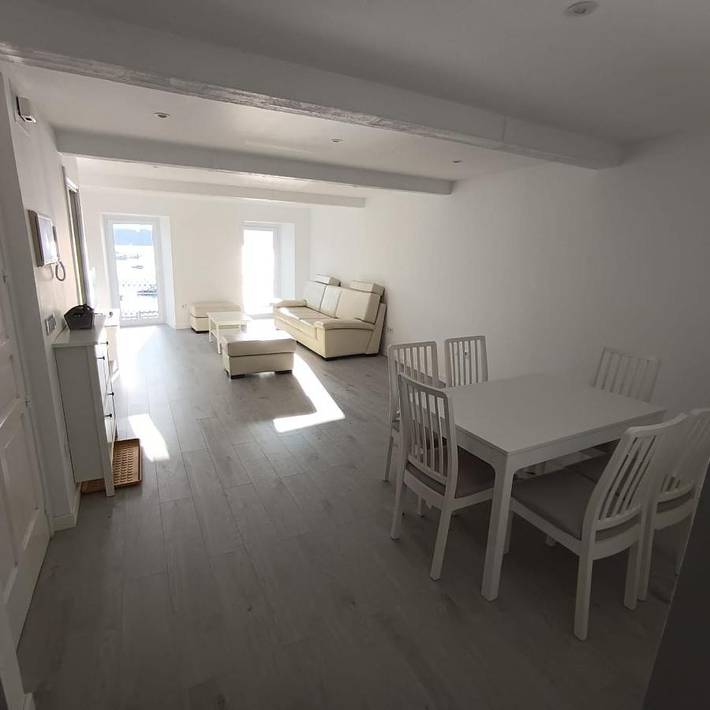 Apartamento para 5 personas, con vistas y balcón en Mugardos