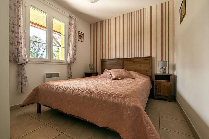 Location de vacances pour 4 personnes, avec jardin et terrasse à Hautefort - 3