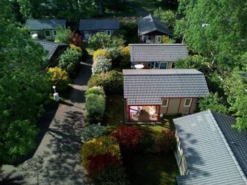 Camping pour 7 personnes, avec piscine et jardin dans les Hautes-Pyrénées