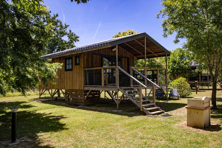 Klimatisiertes Chalet - 35m2 + überdachte Terrasse von 14m2 - Haushalt Inklusive*. 4 Personen in Brens, Albi und Umgebung