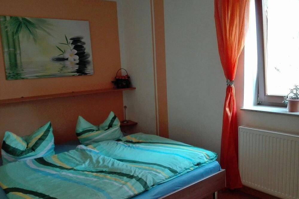 Ganze Wohnung, Ferienwohnung \"Rauenstein\", 2 Schlafräume - Ferienwohnungen Marle in Struppen, Elbsandsteingebirge