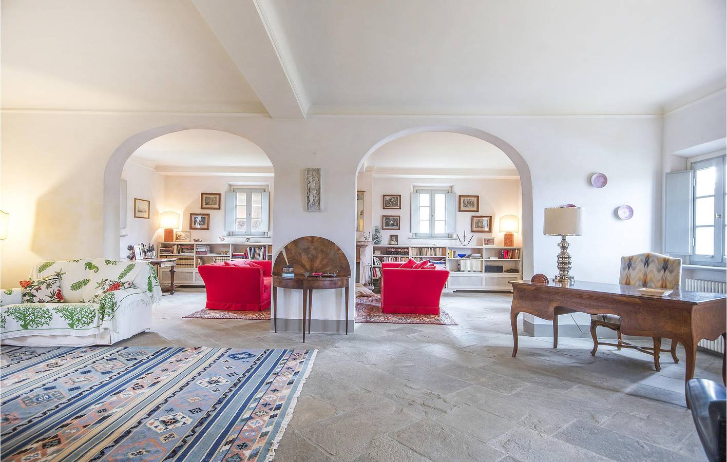 Poolside Garden Apartment mit Parkplatz in Peccioli, Pisa Provinz