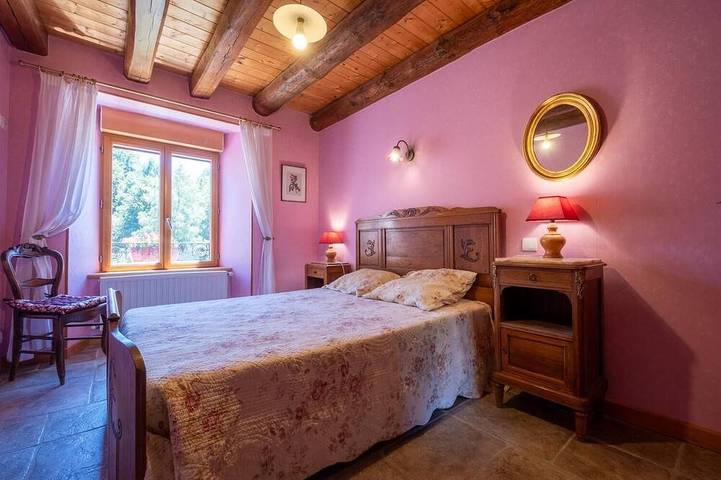 Location de vacances pour 8 personnes, avec jardin à Saint-Denis-en-Margeride - 2