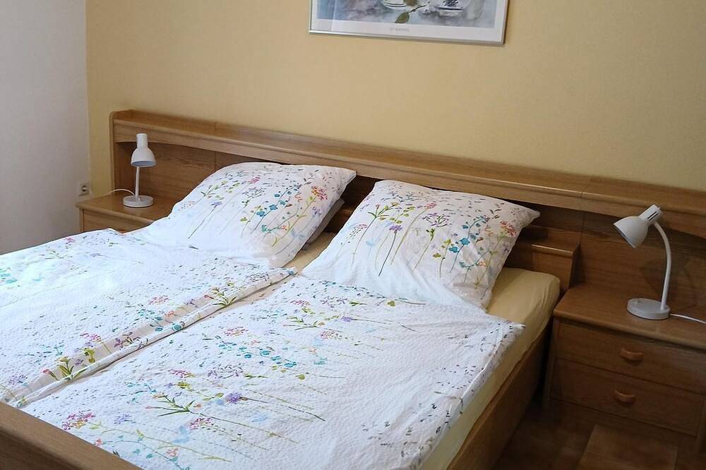 Ganze Wohnung, Ferienwohnung Moselland in Zeltingen-Rachtig, Bernkastel-Kues & Umgebung