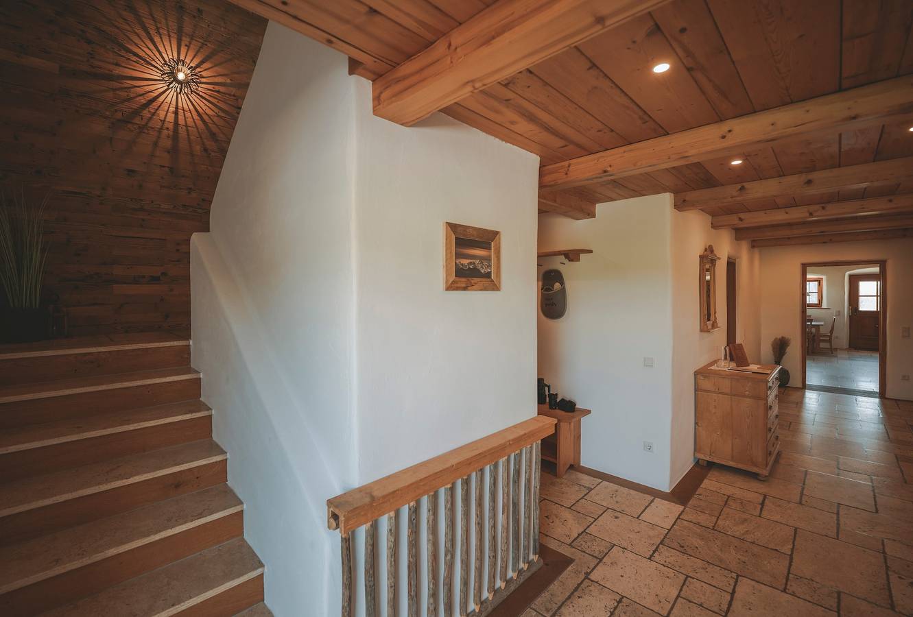 Ferienhaus 'Kaiser' mit Bergblick, privater Terrasse und Wi-Fi in Aßling, Oberbayern