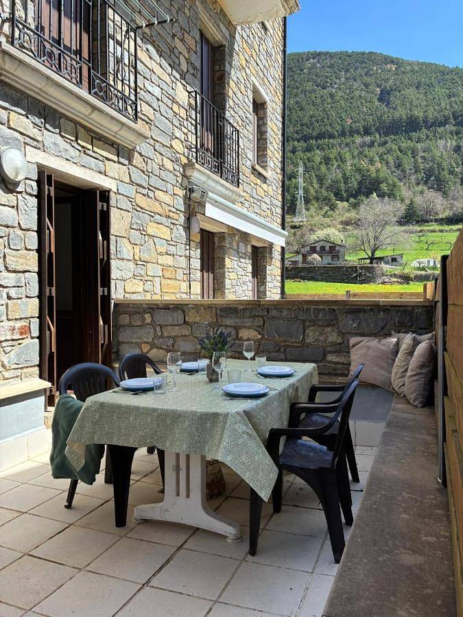 Apartamento de vacaciones para 6 personas, con terraza además de piscina y vistas - 1