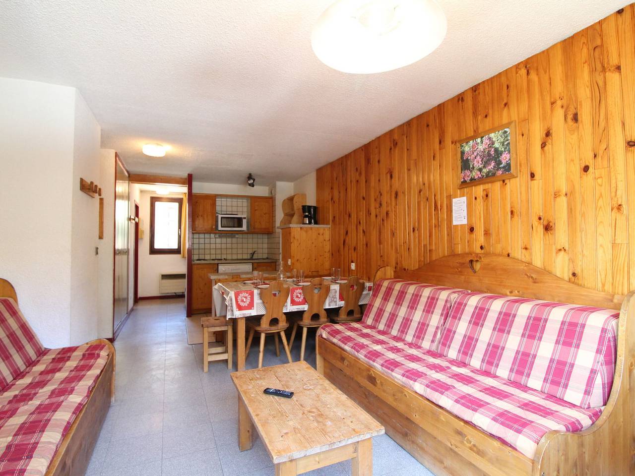 Ganze Wohnung, Gemütliche Wohnung für 7, 300m von den Pisten in Lanslebourg in Lanslebourg-Mont-Cenis, Vanoise-Massiv