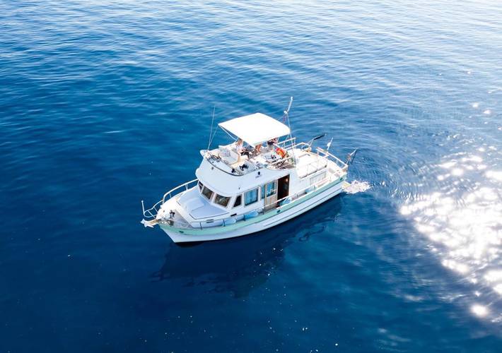 Bateau pour 4 personnes, avec terrasse et vue en Provence-Alpes-Côte d'Azur - 3