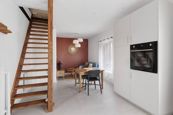 Ganze Wohnung, Gîte „La Glycine“ für 2 Personen mit beheiztem Pool von Mitte Mai bis September in Veuves, Blois und Umgebung