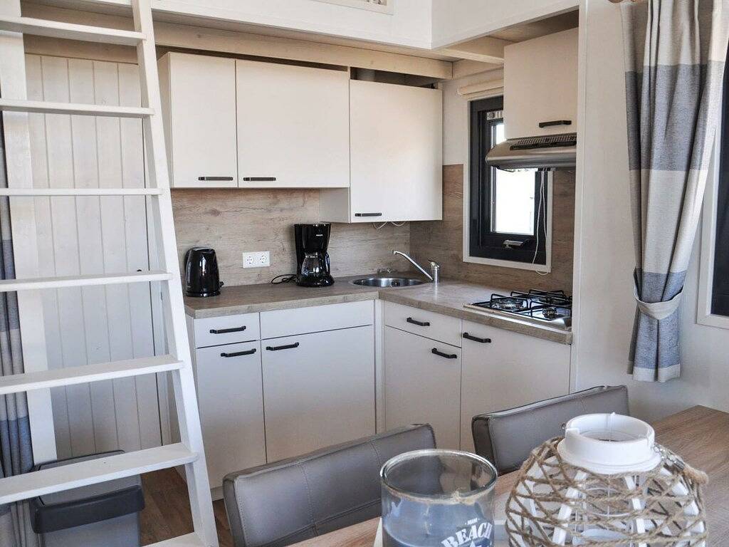 Ferienhaus mit 1 Schlafzimmer in Hellevoetsluis, Niederländische Nordsee