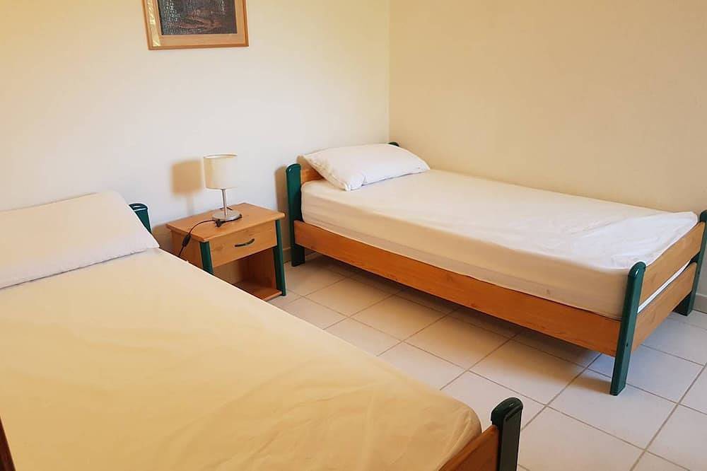 Appartement entier, Appartement Oro 61 -Vue Mer - Plage A Pieds - Favone in Favone, Conca