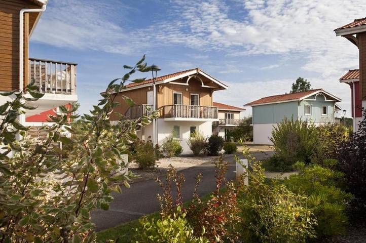 Parc de vacances pour 4 personnes, avec jacuzzi ainsi que jardin et piscine dans les Landes - 3