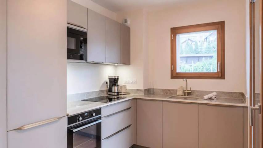 Gîte pour 9 personnes, avec Balcon dans Office de Tourisme de l'Alpe d'Huez - 4
