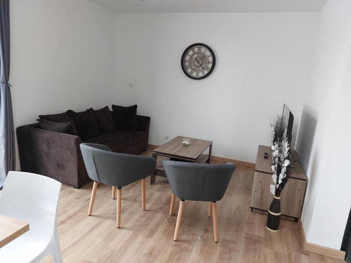 Location de vacances pour 6 personnes, avec jardin et terrasse à Étaules - 4