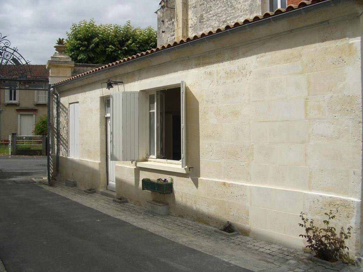 Le Vieux Chai in Jonzac, Région de Jonzac