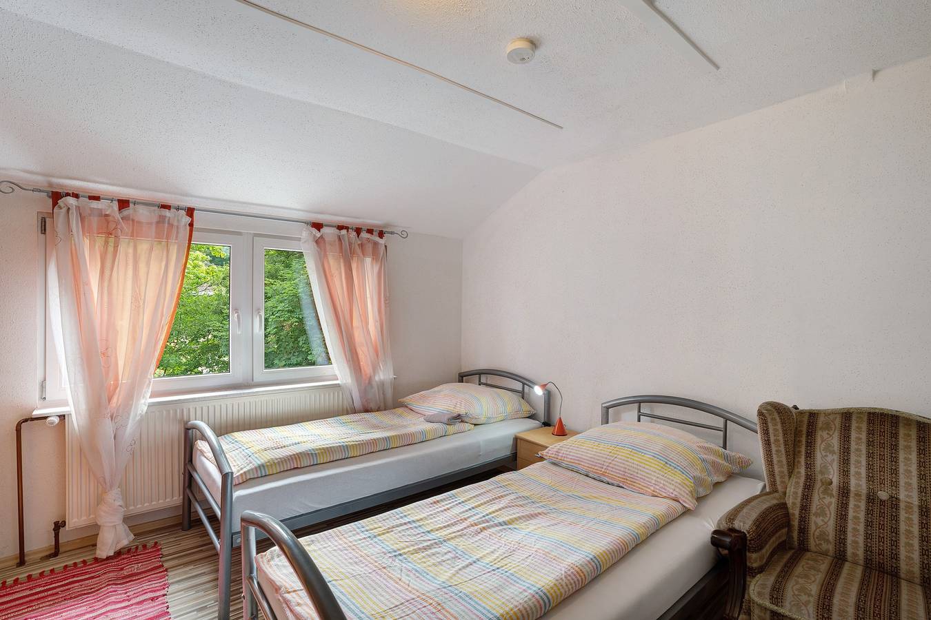 Ganze Wohnung, Apartment '1' mit Gemeinschaftsterrasse und Wlan in Baden-Baden, Nordschwarzwald