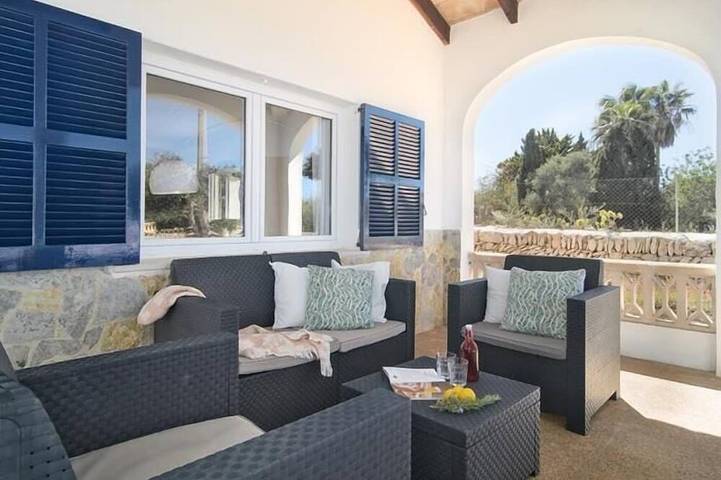 Villa für 6 Personen, mit Garten und Balkon