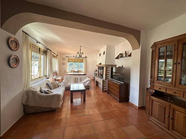 Casa rural para 10 personas, con Balcón y Terraza además de Jardín y Vistas en Jarafuel - 4