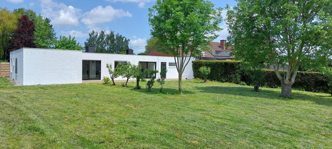 Location de vacances pour 7 personnes, avec Balcon et Terrasse ainsi que Jardin et Vue à Moorslede
