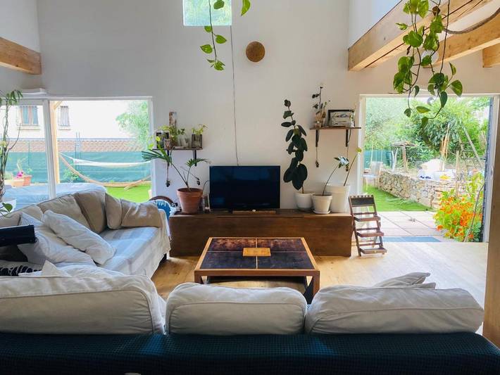 Location de vacances pour 8 personnes, avec terrasse et piscine à La Valette-du-Var