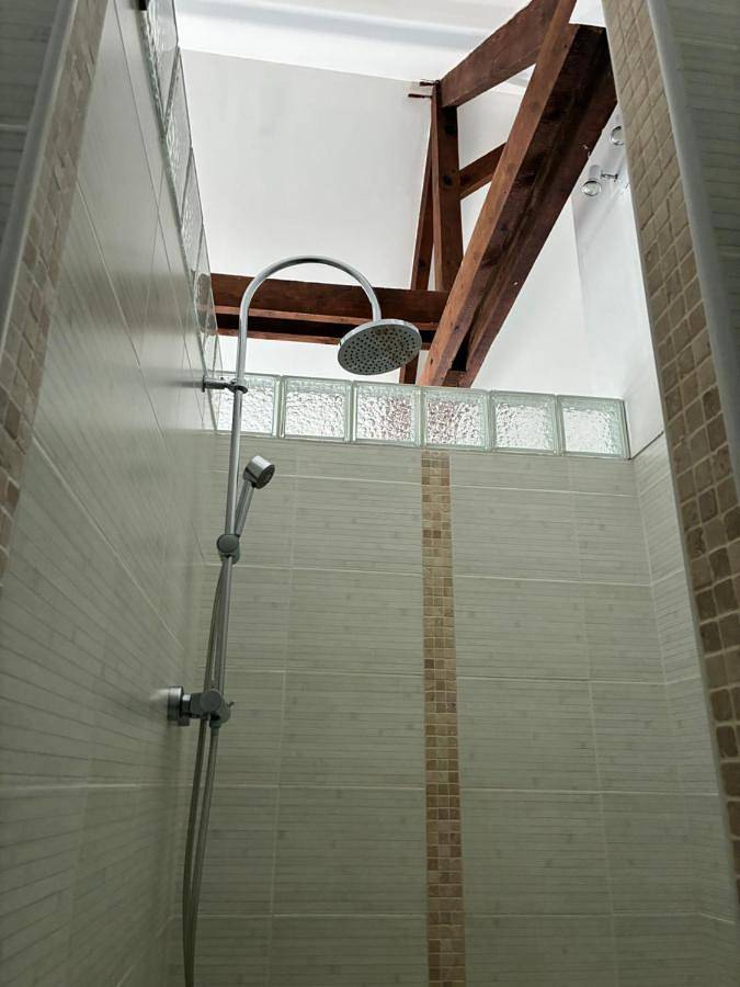 Location de vacances pour 3 personnes, avec terrasse ainsi que vue et jardin dans Livarot-Pays-d'Auge - 3