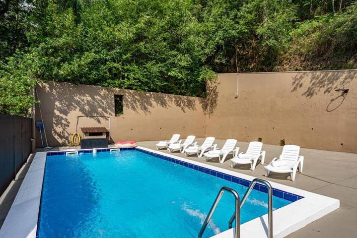 Casa rural para 6 personas, con piscina y jardín en Sierra del Sueve