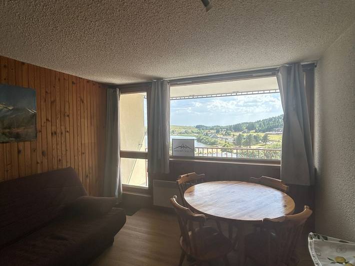 Chalet pour 4 personnes, avec balcon à Besse-et-Saint-Anastaise
