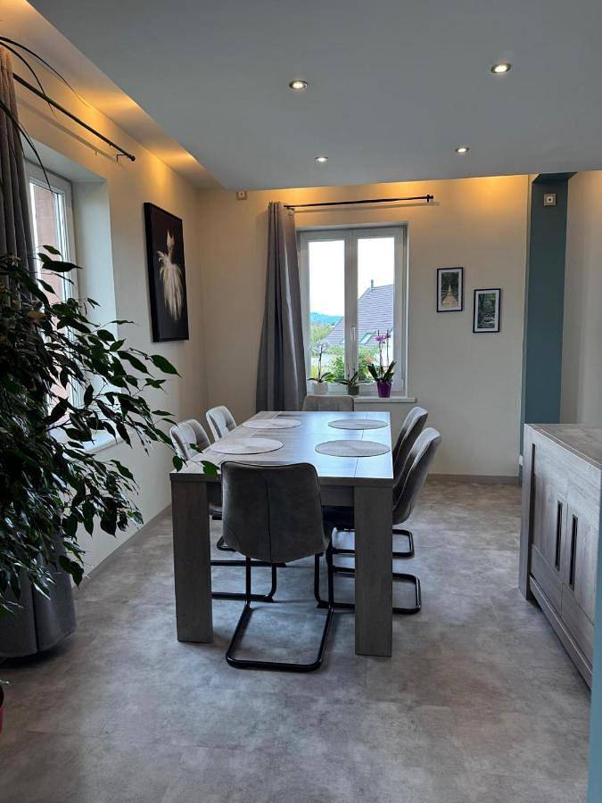 Appartement entier, Two-Bedroom Apartment in Herrlisheim-près-Colmar, Région de Colmar