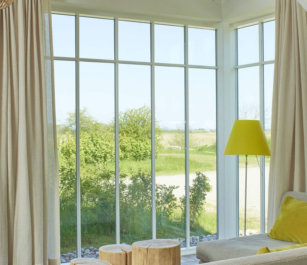 Malerhaus Wollgras, das Reetdoppelhaus für 4-5 Personen mit schönem Birkblick. in Geltinger Birk, Nieby
