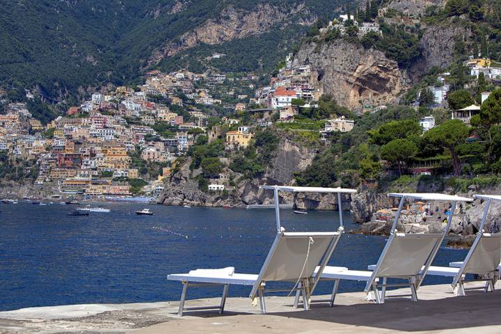 Ferienhaus für 12 Personen, mit Meerblick und Balkon sowie Terrasse und Garten in Positano