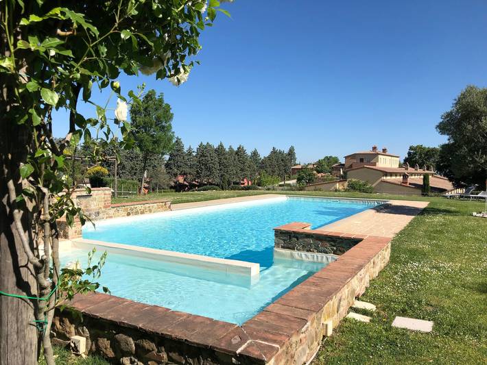 Villa for 6 personer, med Balkong og Hage i tillegg til Barnebasseng i Toscana