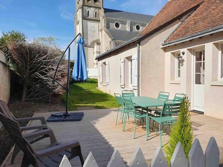 Gîte pour 4 personnes, avec jardin et terrasse à Les Montils