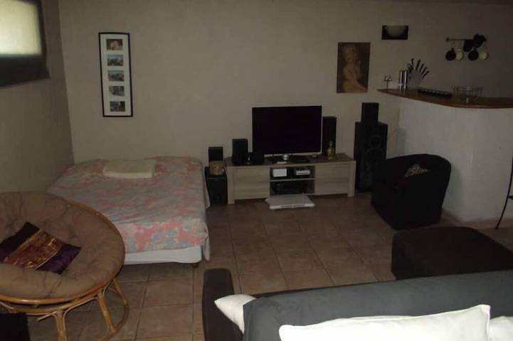 Location de vacances pour 16 personnes, avec sauna ainsi que jacuzzi et jardin à Éguilles - 4