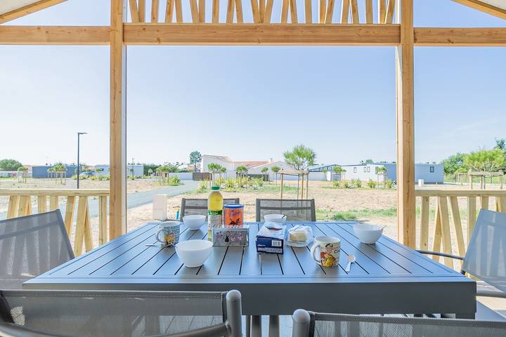 Chalet pour 6, résidence de vacances avec piscine in Bretignolles-sur-Mer, Vallée de la Loire