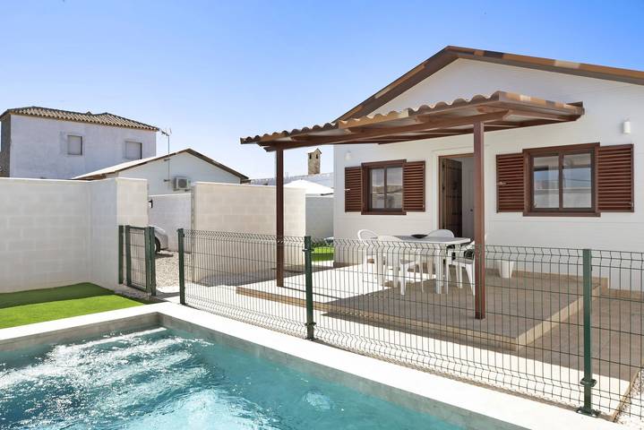 Maison de vacances pour 4 personnes, avec jardin à Conil de la Frontera