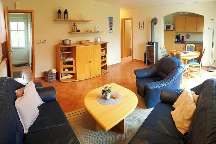 Ferienhaus für 4 Personen, mit Terrasse und Garten sowie Sauna in Norden-Norddeich