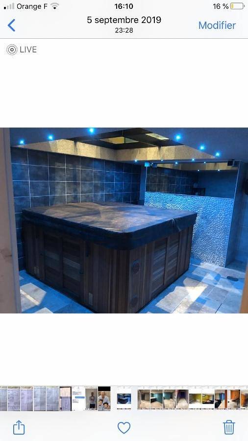 Logement haut de gamme jacuzzi sauna in Chamalières, Parc naturel régional des Volcans d'Auvergne