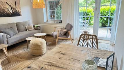 Ferienwohnung für 3 Personen, mit Terrasse und Garten in Lemkendorf