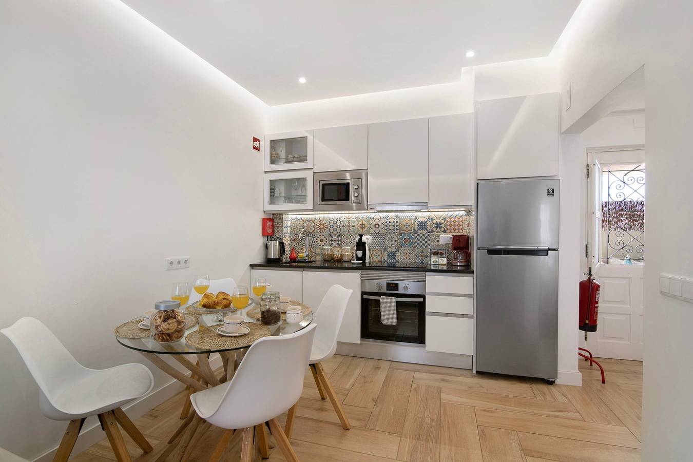 Entire apartment, Apartment 'Luxury Sweet Homes T2' with Shared Terrace, Wi-Fi and Air Conditioning in Sé (Faro), Faro