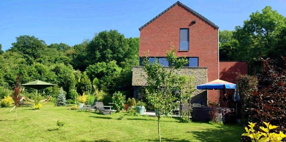 Chambre d’hôte pour 2 personnes, avec terrasse ainsi que jardin et jacuzzi à Durbuy