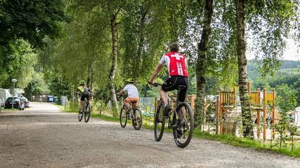 Chalet pour 6 Personnes dans Signy-l'Abbaye, Ardennes, Photo 4