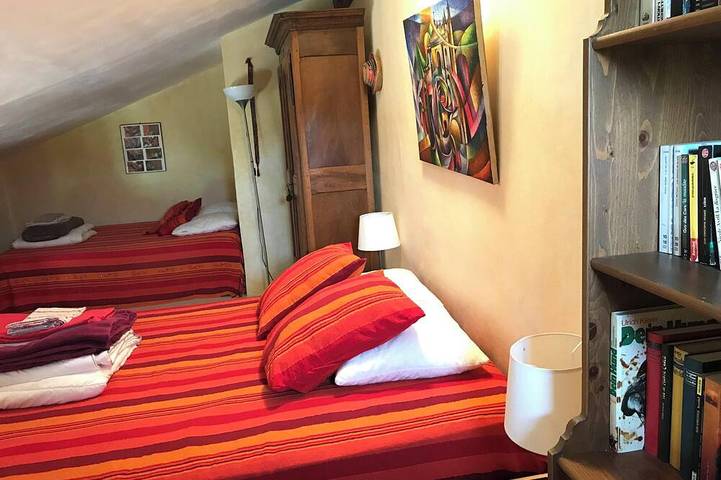 Gîte pour 8 personnes, avec terrasse et jardin, animaux acceptés à La Bruguière - 2