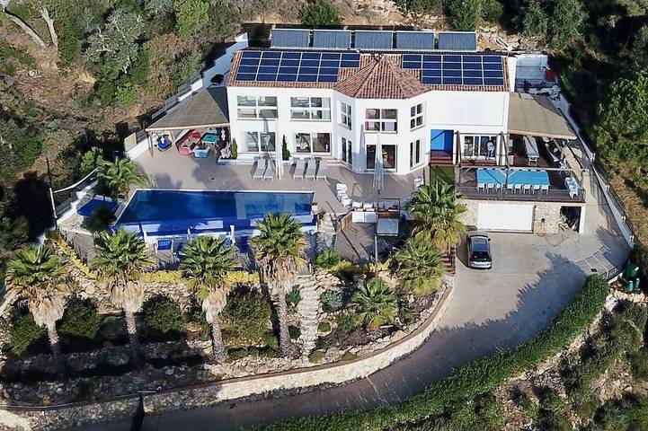 Ferienhaus für 27 Personen, mit Whirlpool und Garten in Calonge