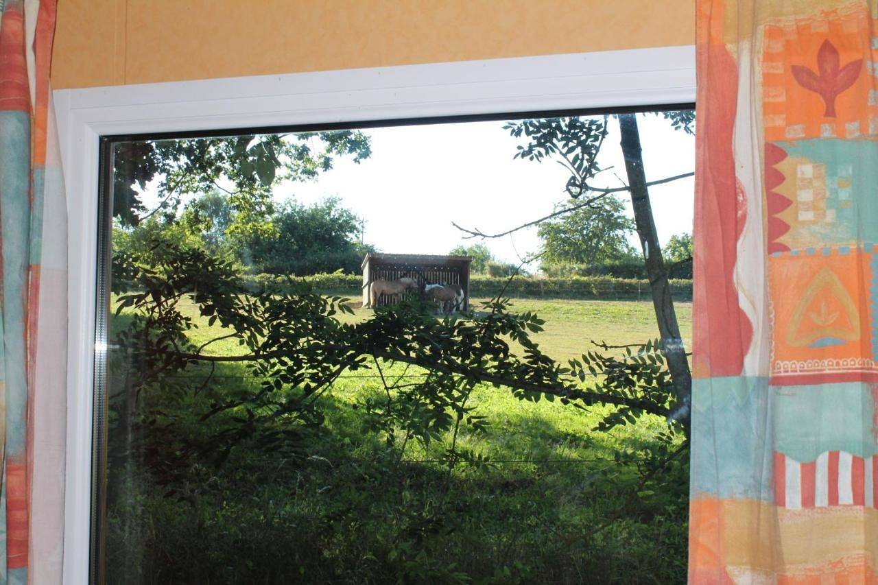 Bungalow with Patio in Bussière-Dunoise, Région de Guéret