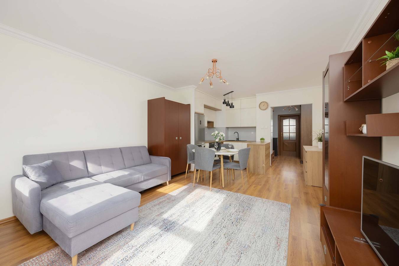 Cały apartament, Lazurowa 183 Warsaw   Air-conditioned Apartment with Balcony and Desk in Bemowo, Warszawa