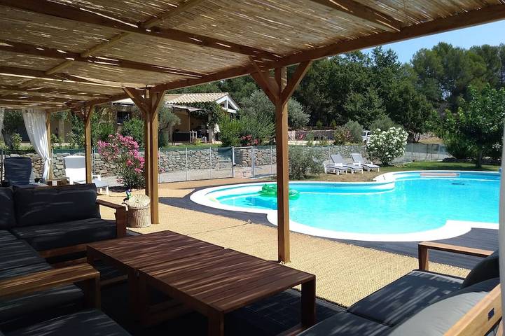 Holiday home for 10 people, with garden and hot tub, with pets - 1