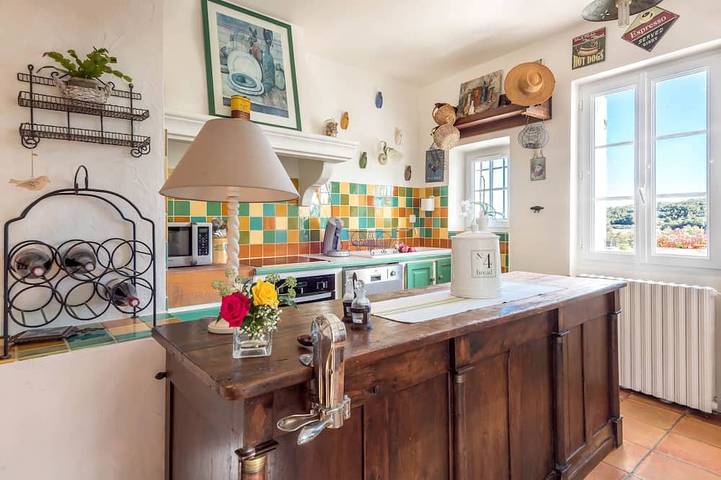 Gîte pour 8 personnes, avec jardin et piscine à Saint-Montan - 2