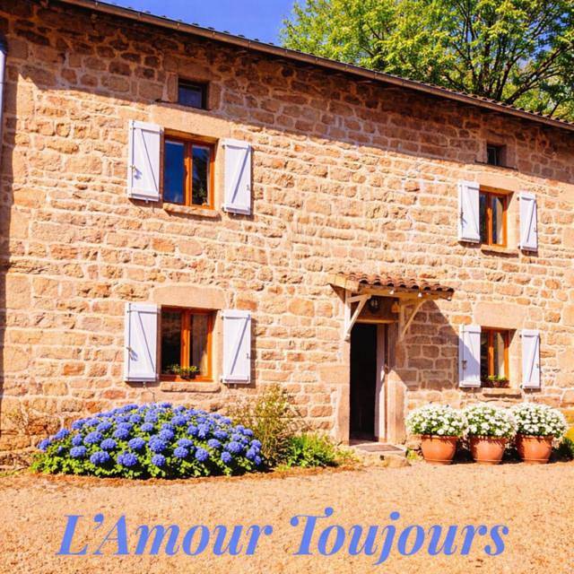 Location de vacances pour 4 personnes, avec Terrasse et Vue à Saint-Julien-le-Petit